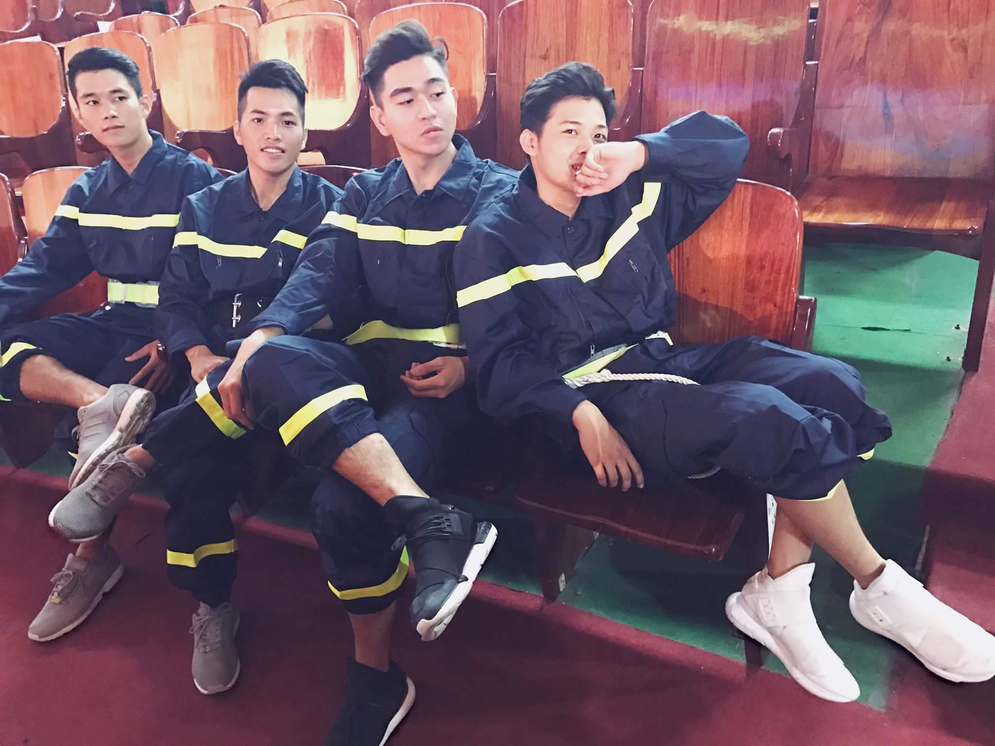 NHỮNG Y&Ecirc;U CẦU VỀ TRANG PHỤC CHỮA CH&Aacute;Y